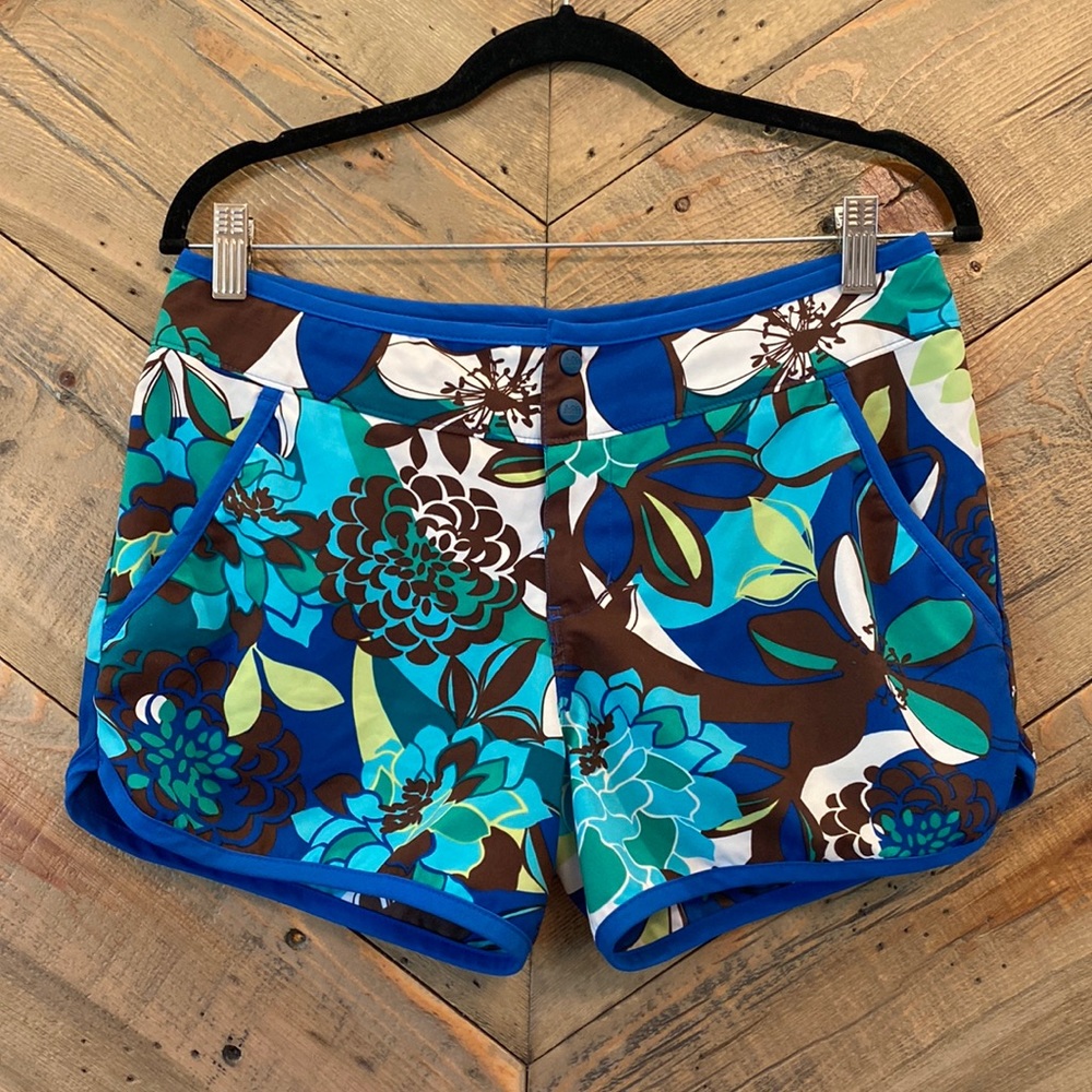 REI Board Shorts 6